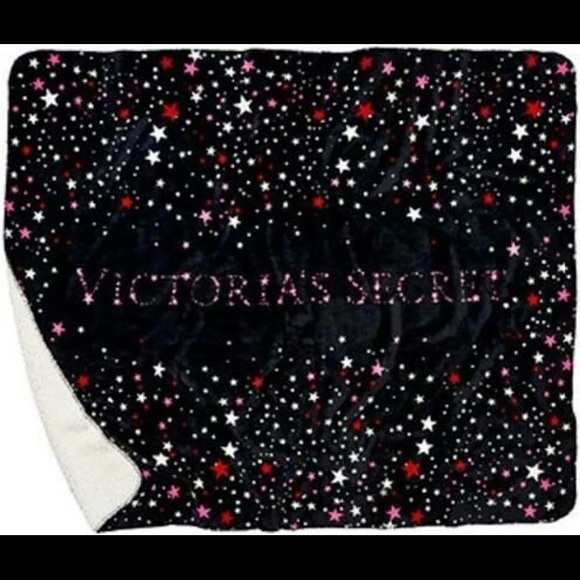VICTORIA’S SECRET STAR SHERPA BLANKET - Picture 3 of 6